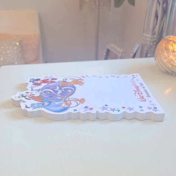 1997 Walt Disney World 25th Aaniversary Note Pad & Magnet.  Used Condition. - Picture 3 of 8